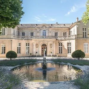 Ch\u00e2teau Martinay 2* Carpentras