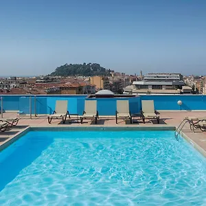 Nh Hotel Nicea